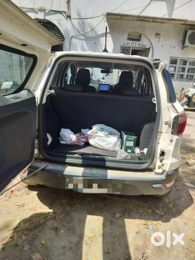 Beautiful Interior With All Amenities