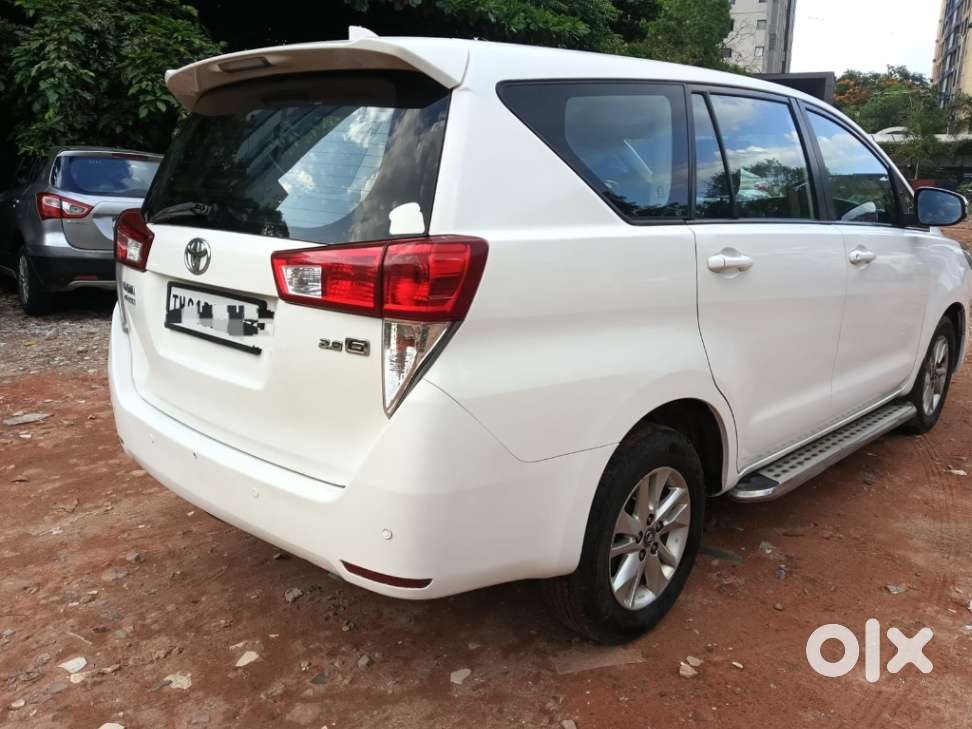 Toyota Innova Crysta 2.8 Gx Automatic 7 Str, 2016, Diesel