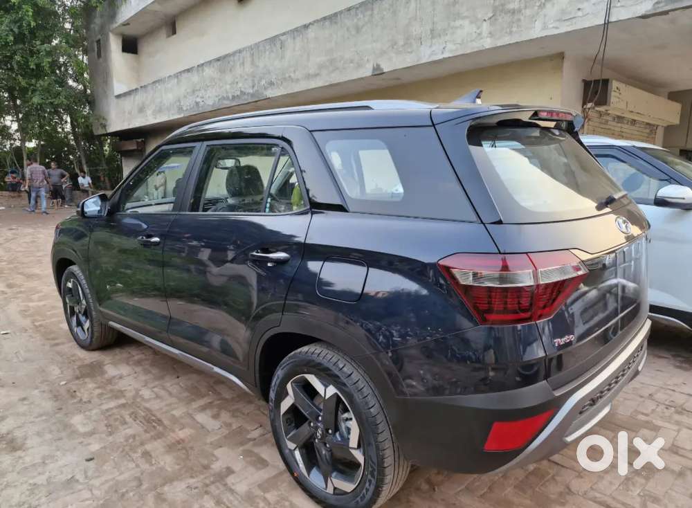 Hyundai Alcazar Prestige 2024