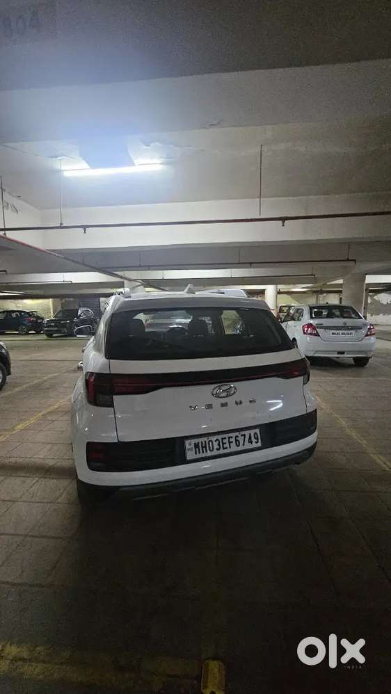 Hyundai Venue 2023 Diesel 40000 Km Driven
