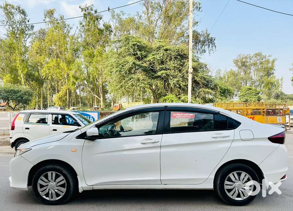 Honda City Petrol Manual 2015 Single Owner