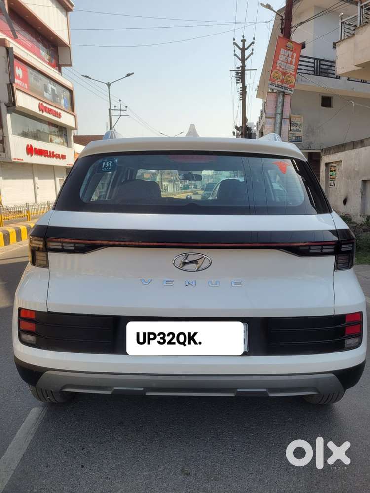 Hyundai Venue S (o) 1.2 Petrol Knight Edition, 2025, Petrol