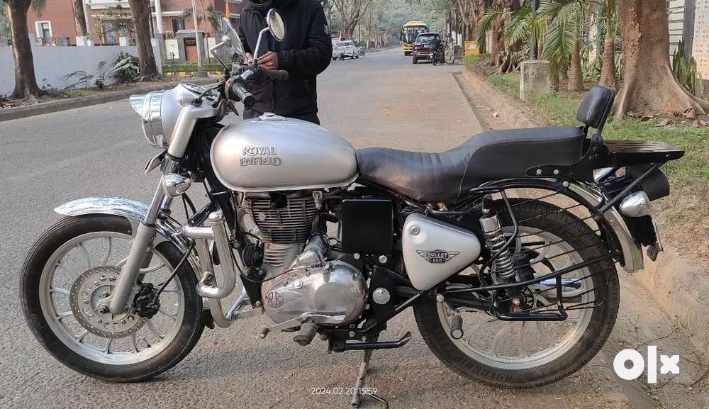 Bullet 350 deals silver colour