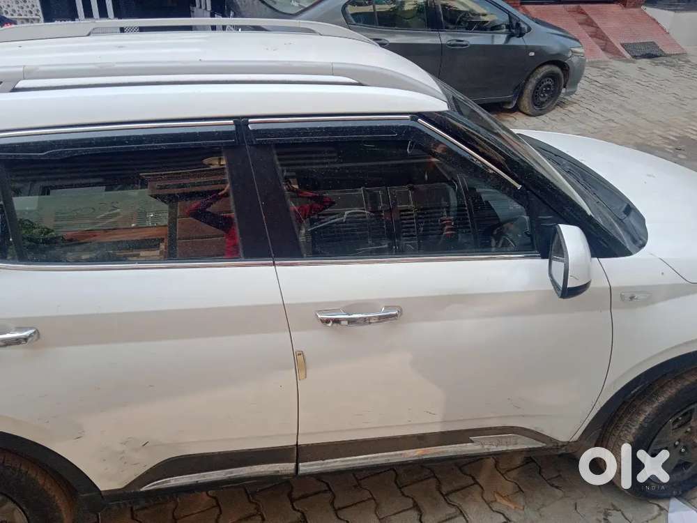 Hyundai Venue 2021 Petrol Good Condition