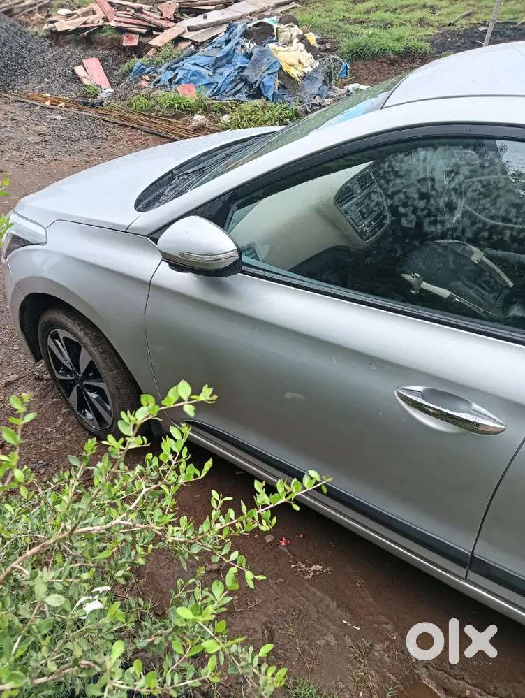 Hyundai Elite I20 2015 Petrol Well Maintained
Good Mileage 
All Good.