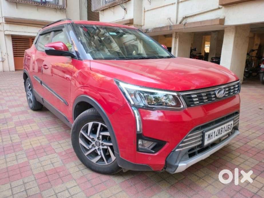 Mahindra Xuv300 1.2 W8 (o) Amt Petrol, 2022, Petrol
