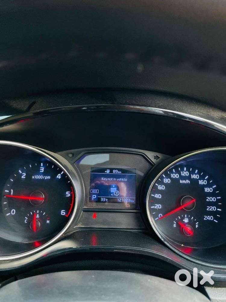 Kia Carnival Prestige, 2021, Diesel