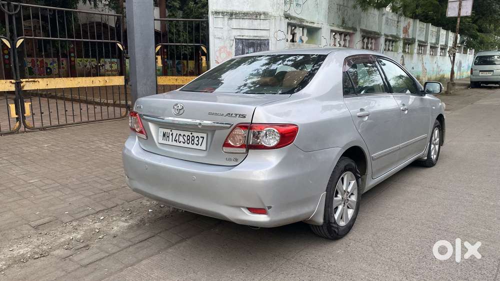 Toyota Corolla Altis [ ] 1.8 Vl At, 2011, Petrol