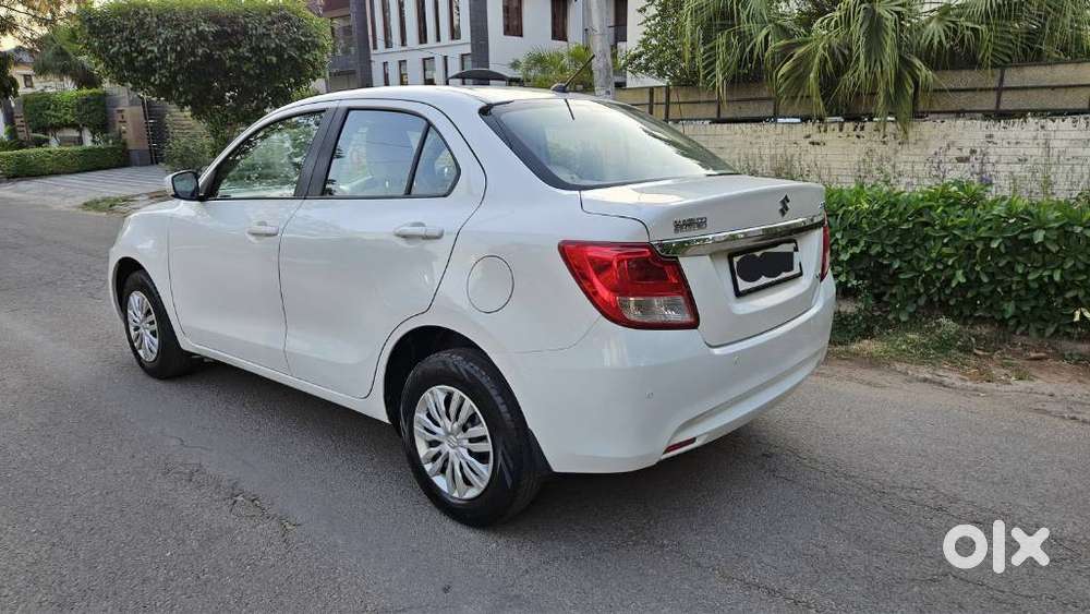 Maruti Suzuki Swift Dzire Vxi Optional, 2018, Petrol
