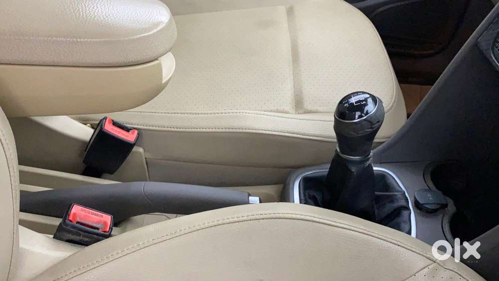 Volkswagen Vento 2013-2015 1.6 Highline, 2016, Petrol