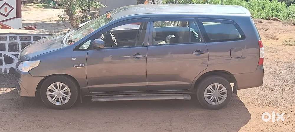 Toyota Innova 2011 Diesel Car
