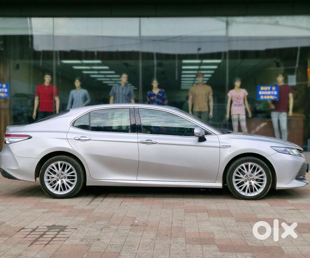 Toyota Camry Hybrid, 2020, Petrol