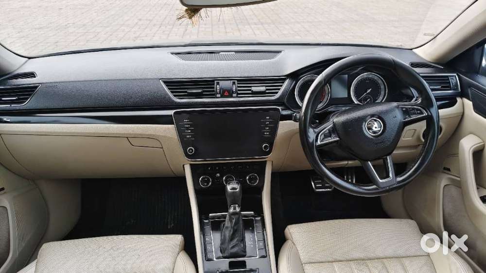 Skoda Superb 2.0 L&k Tsi At, 2020, Petrol