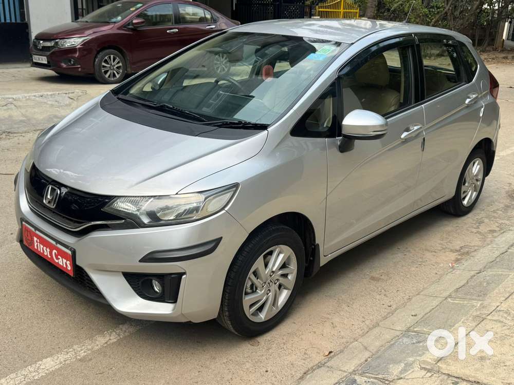 Honda Jazz V Cvt, 2017, Petrol