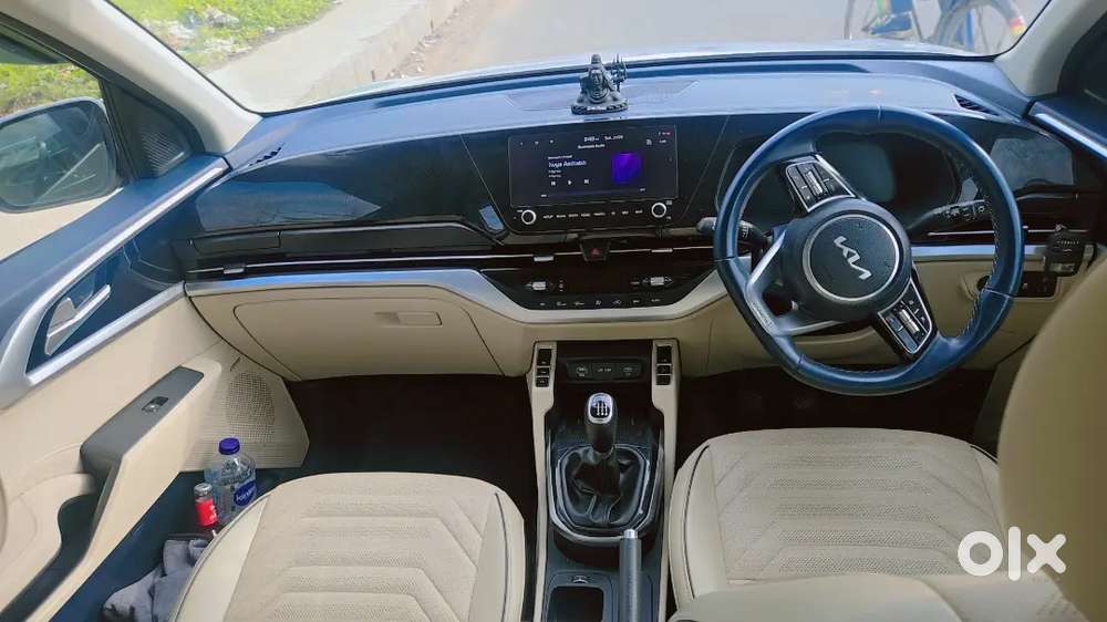 Kia Carens 2022 Petrol Well Maintained