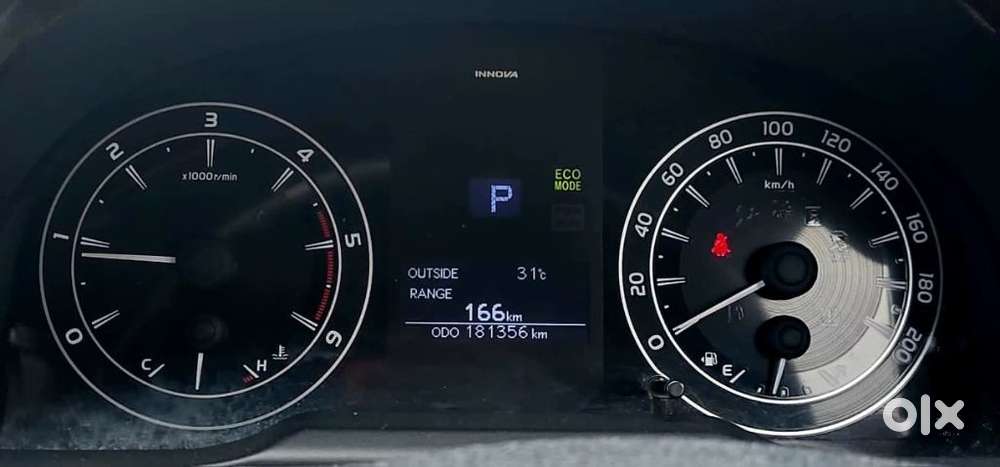 Toyota Innova Crysta G 8 Str, 2016, Diesel