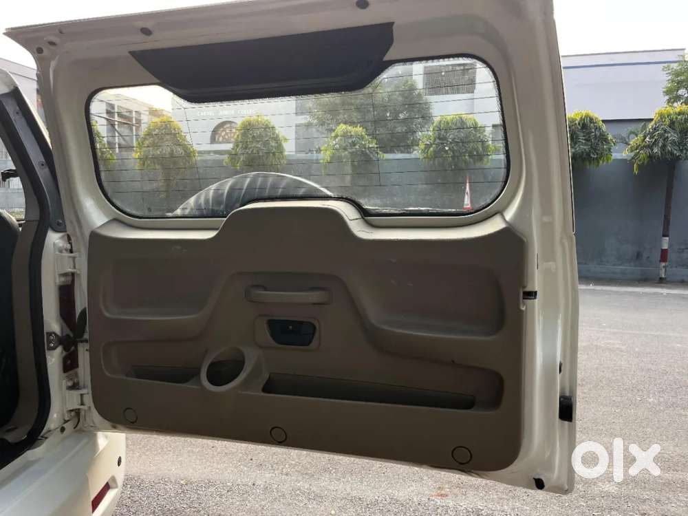 Mahindra Tuv 300 T10, 2018, Diesel