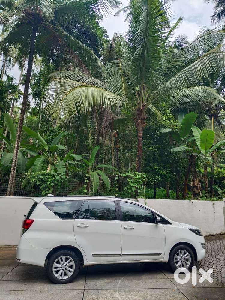 Toyota Innova Crysta [2020-ongoing] 2.4 Gx 7 Str, 2020, Diesel