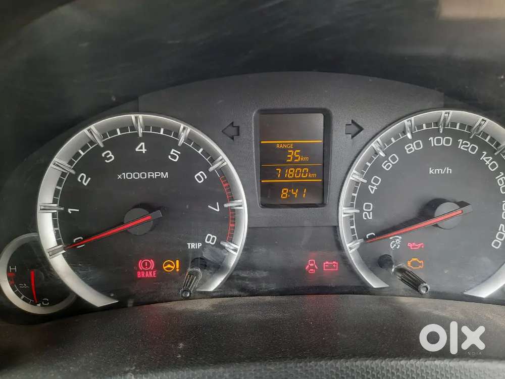 Maruti Suzuki Dzire 2015 4 Tyre New Cindition