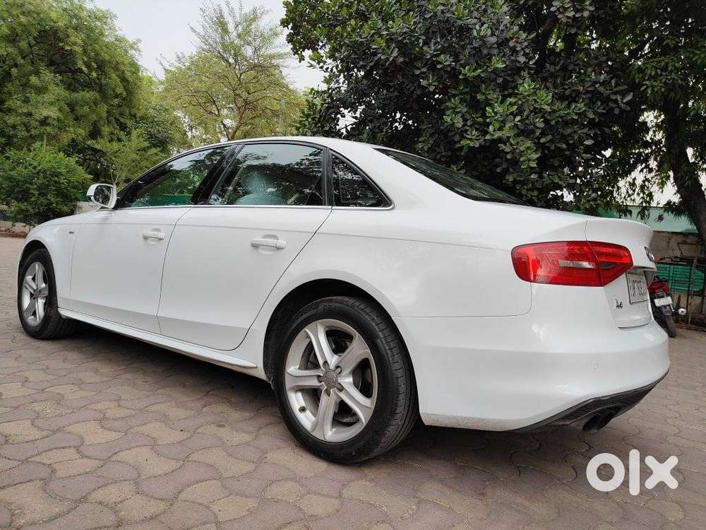 Audi A4 2.0 Tdi Premium With Sunroof, 2013, Diesel