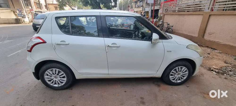 Maruti Suzuki Swift Vxi 2012