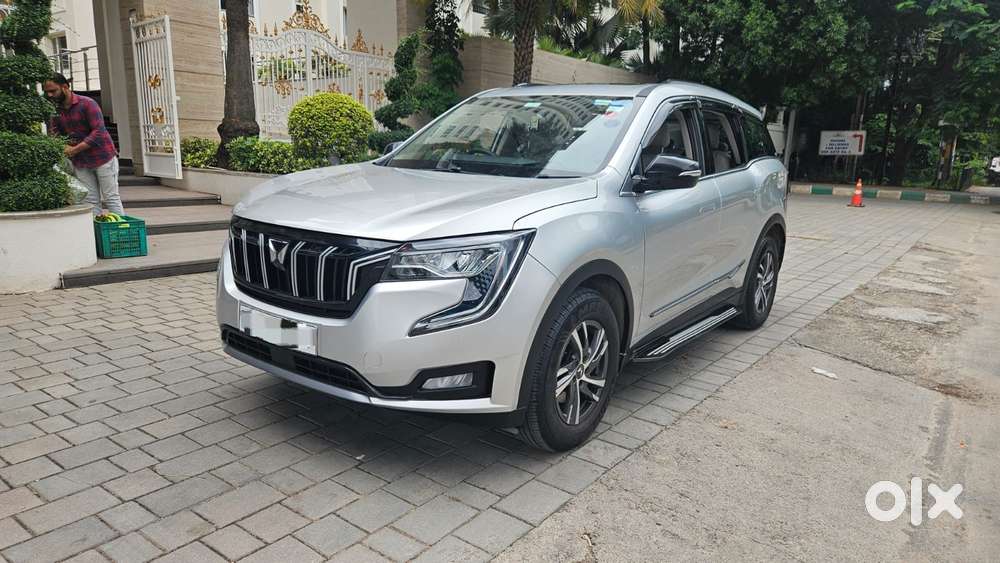 Mahindra Xuv700 2.0 Ax 5 Petrol Mt 7 Str, 2022, Petrol
