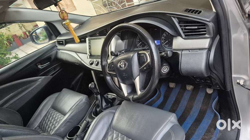 Toyota Innova Crysta 2.4 G Mt, 2023, Diesel