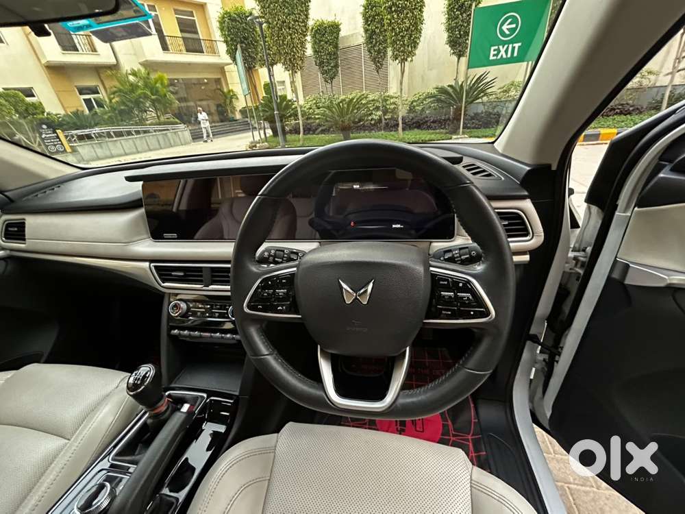 Mahindra Xuv700 Ax7 Petrol 2022