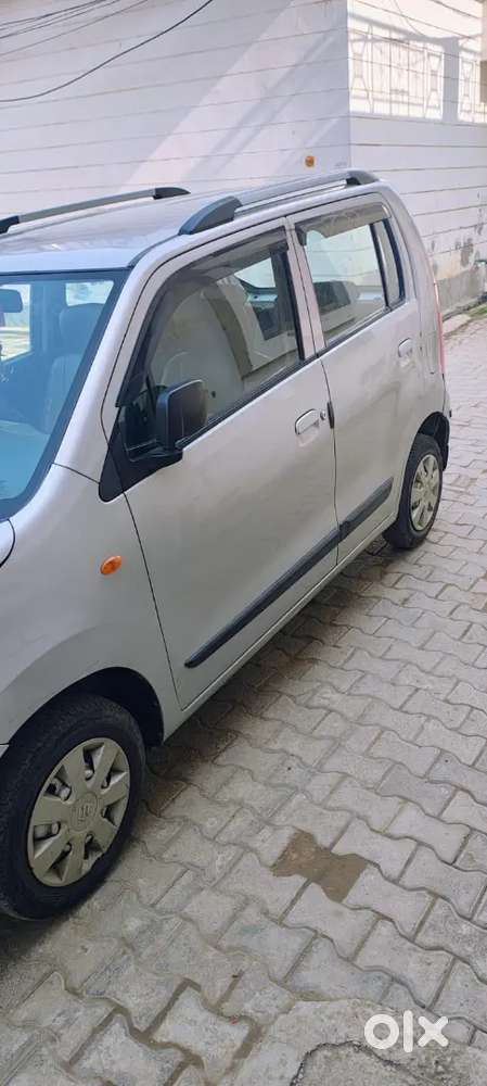 Maruti Suzuki Wagon R Lxi 2013