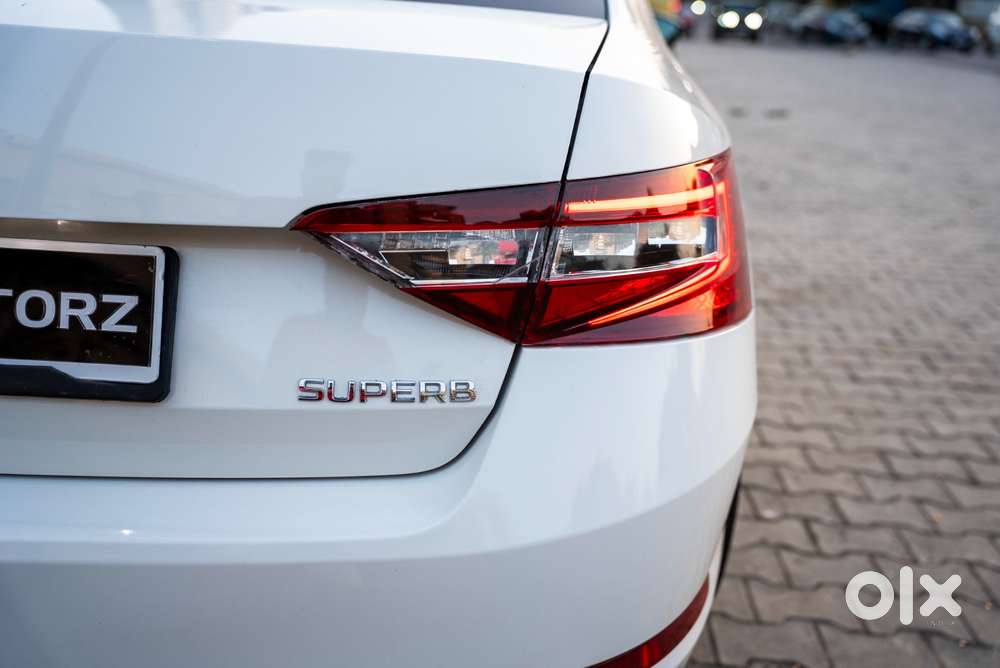 Skoda Superb 2.0 L&k Tsi At, 2021, Petrol