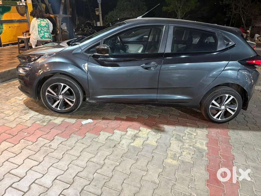 Tata Altroz Turbo Xz 2021  33k Km  Smart Key + Ira  Top Variant