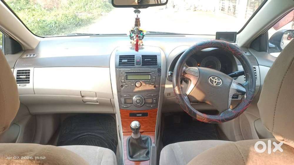 Toyota Corolla Altis 2010-2013 G, 2011, Petrol