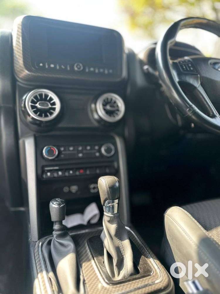 Mahindra Thar Lx P At 4wd 4s Ht, 2022, Petrol