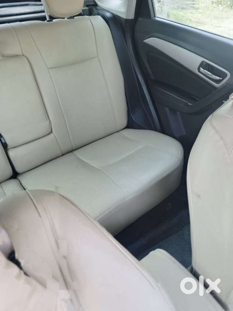 Maruti Suzuki Brezza Zdi+ Dual Tone, 2018, Diesel