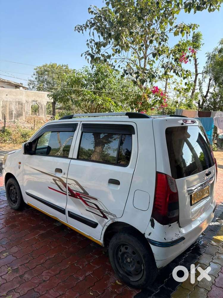 Maruti Suzuki 2015 Hybrid Manual Year