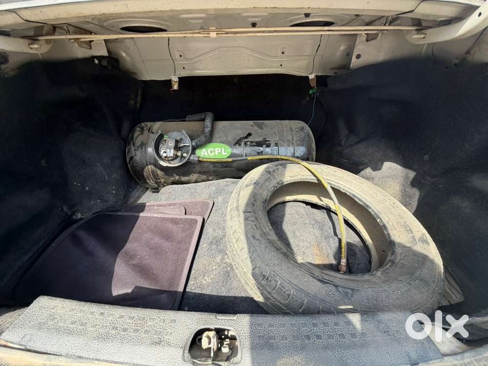 Maruti Suzuki Swift Dzire 2011 Petrol