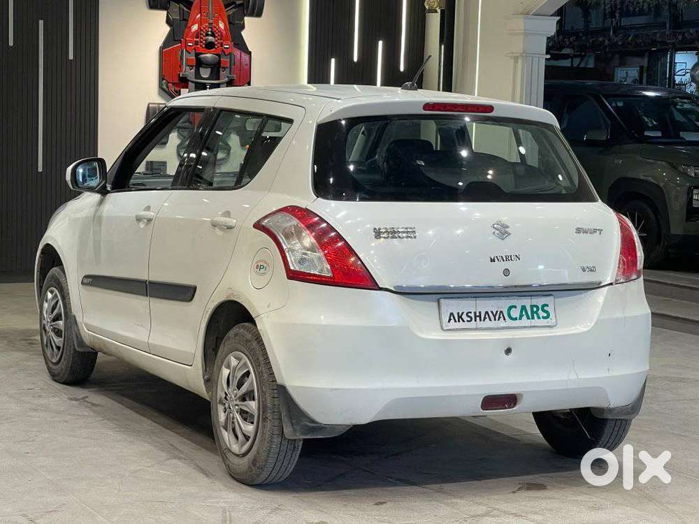 Maruti Suzuki Swift Vxi Abs Bsiv, 2016, Petrol