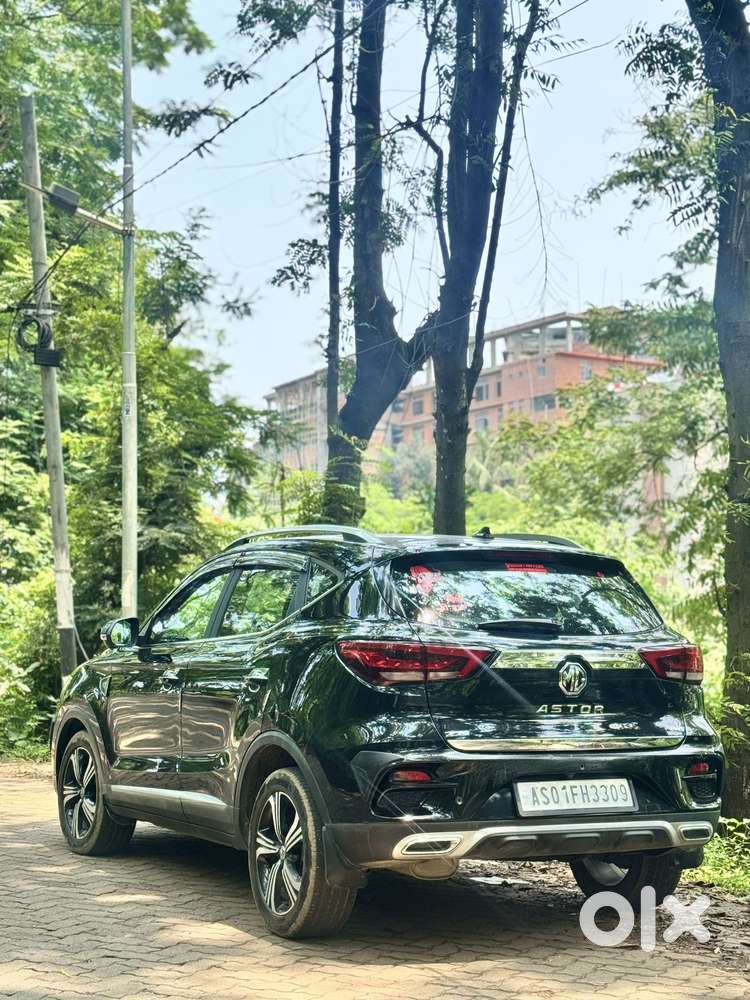 Mg Astor 1.5 Savvy Cvt S Red, 2022, Petrol