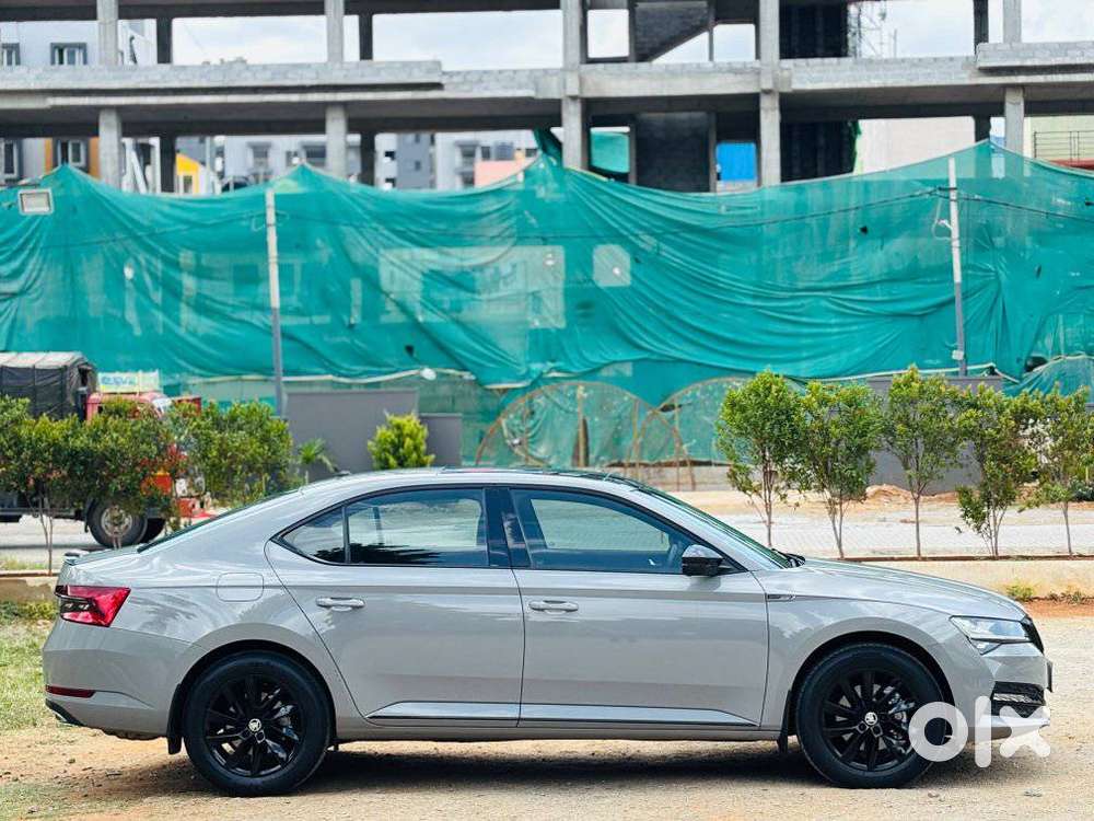 Skoda Superb 2.0 Sportline Tsi At, 2022, Petrol