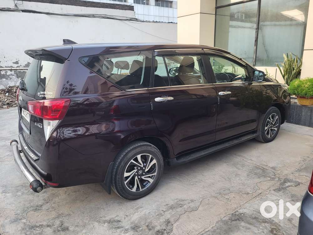 Toyota Innova Crysta 2.4 V 7 Str, 2022, Diesel