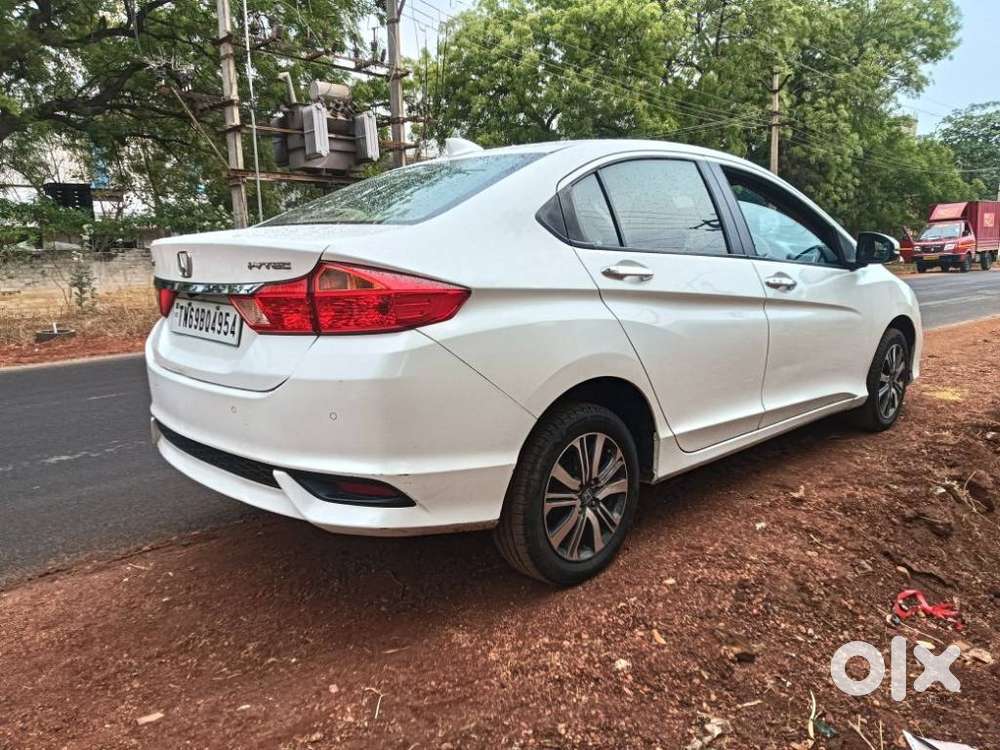 Honda City I-vtec V, 2022, Petrol