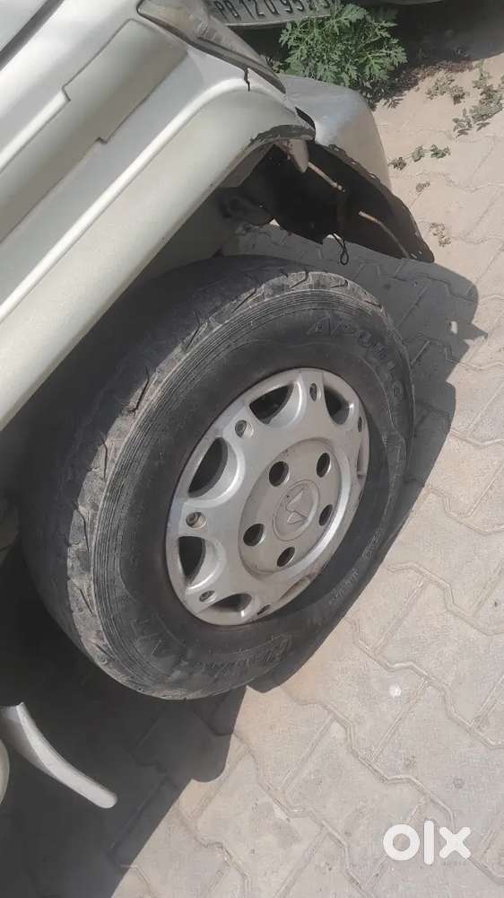 Mahindra Bolero Slx 2011