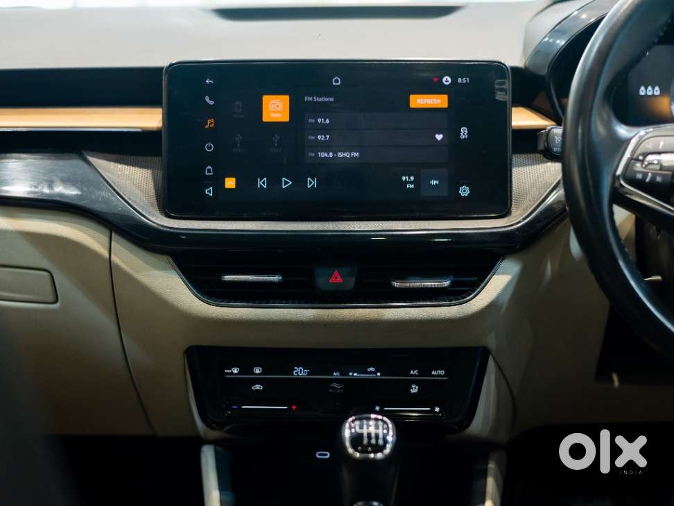 Skoda Slavia Style 1.5l Tsi Mt, 2026, Petrol