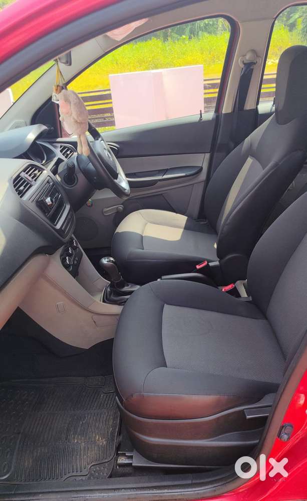 Tata Tiago Xe, 2018, Petrol