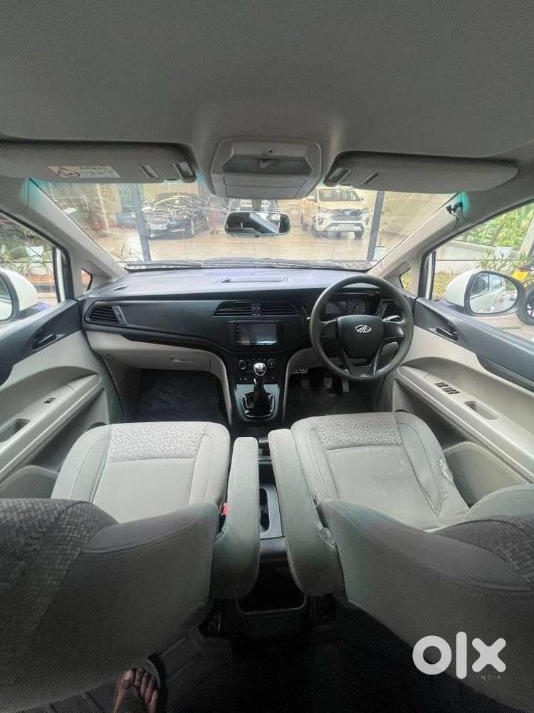 Mahindra Marazzo M2, 2021, Diesel
