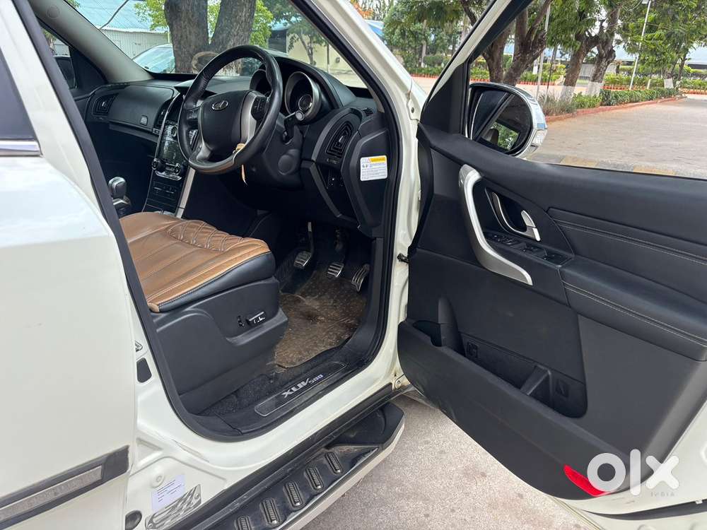 Mahindra Xuv500 Showroom Track