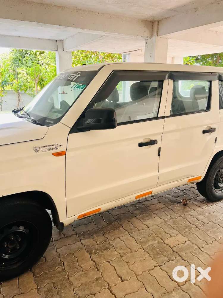 Mahindra Tuv 300 2018