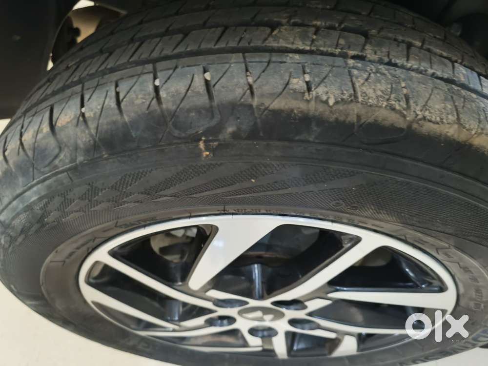 Mahindra Xuv 3xo Ax5 Ds Mt, 2025, Diesel