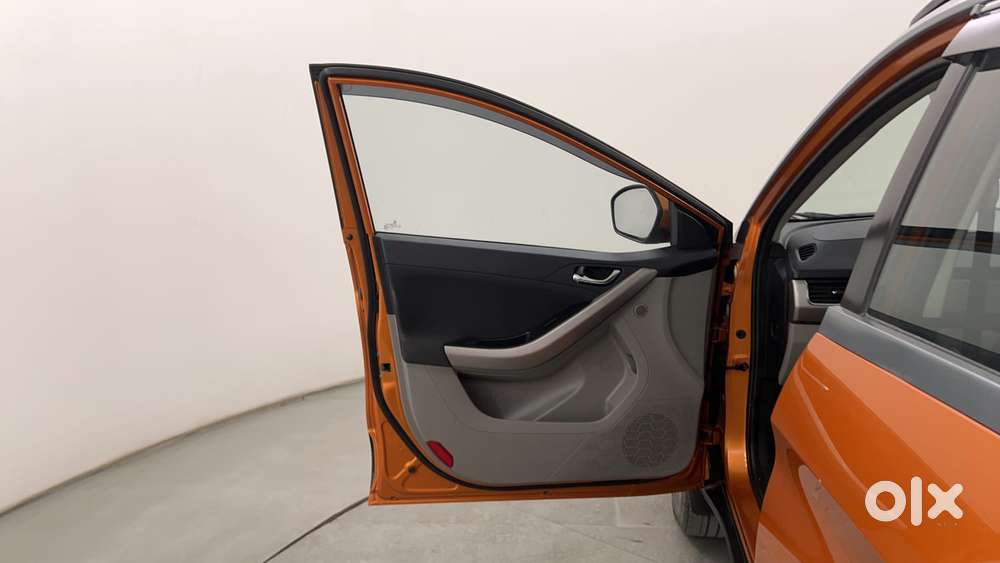Tata Nexon 1.2 Revotron Xz Plus Dual Tone, 2019, Petrol