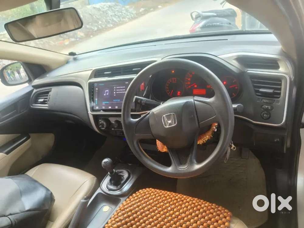 Honda City 2015 I-vtec Petrol  Well Maintained  Showroom Serviced